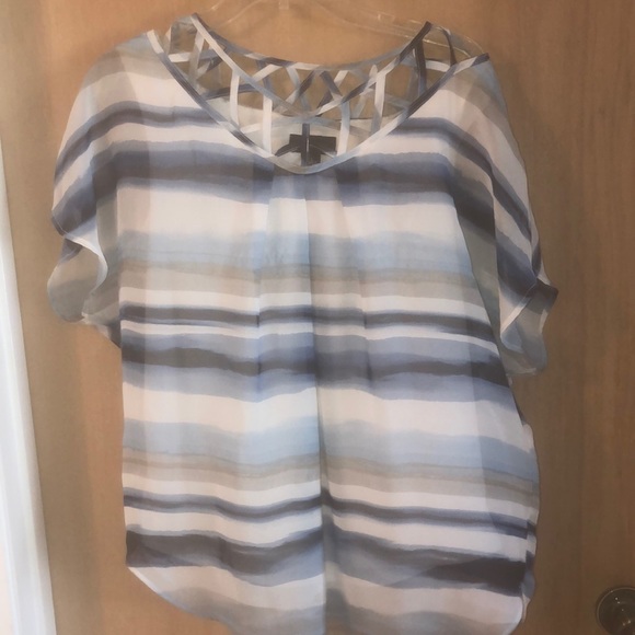 AB Studio Tops - Amazing dress shirt! (256)